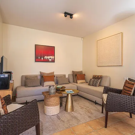 Vakantiehuis Les Migraniers 2 By Interhome Grimaud